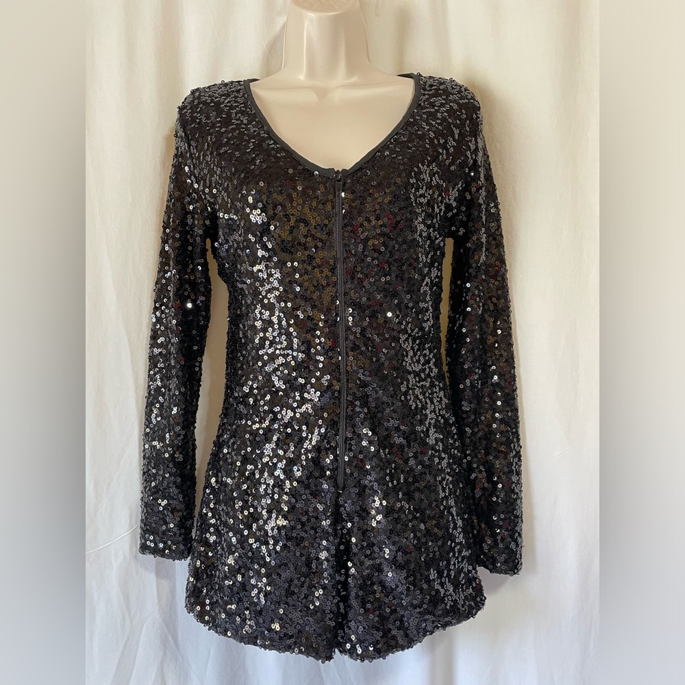 Sequined short jumpsuit, Spirit, sz M, zipper front, long sleeve, black